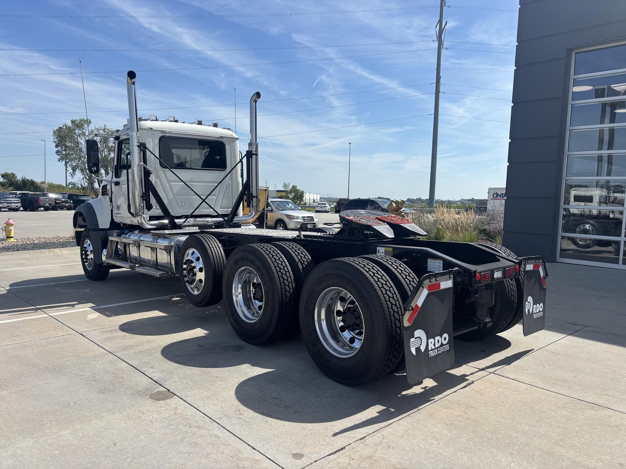 2026 MACK GRANITE 84FT - image 3 of 6