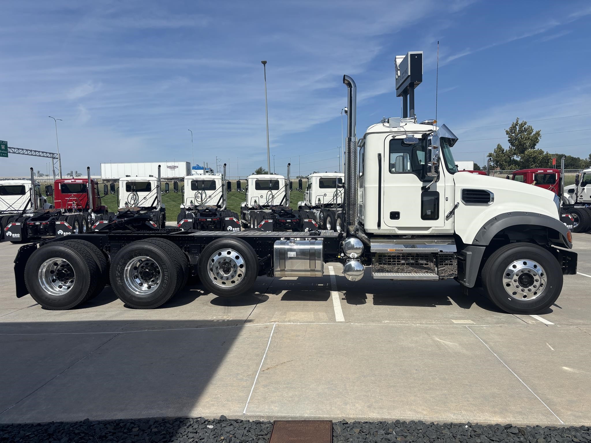 2026 MACK GRANITE 84FT - image 6 of 6