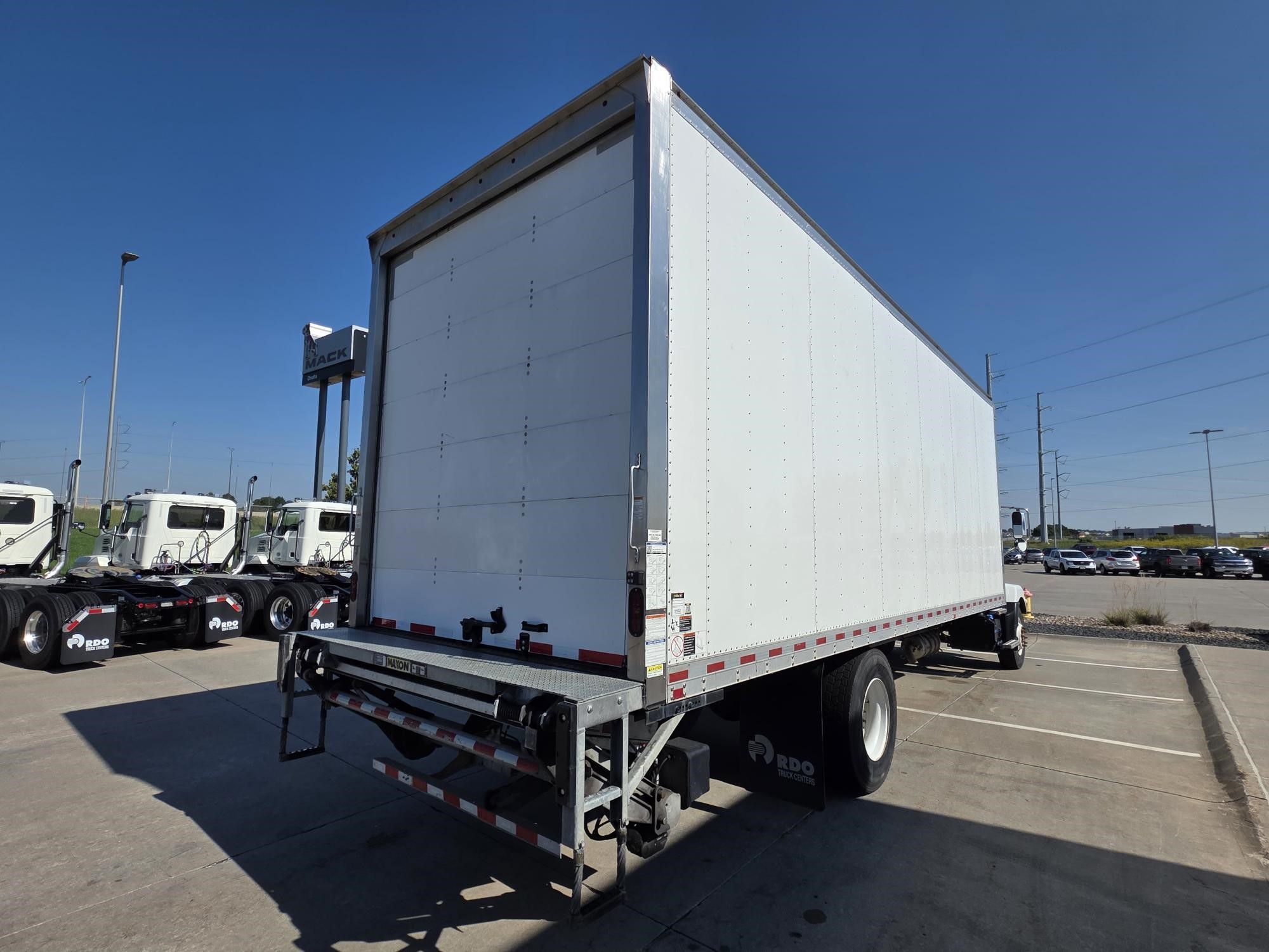 2022 MACK MD6 - image 5 of 6