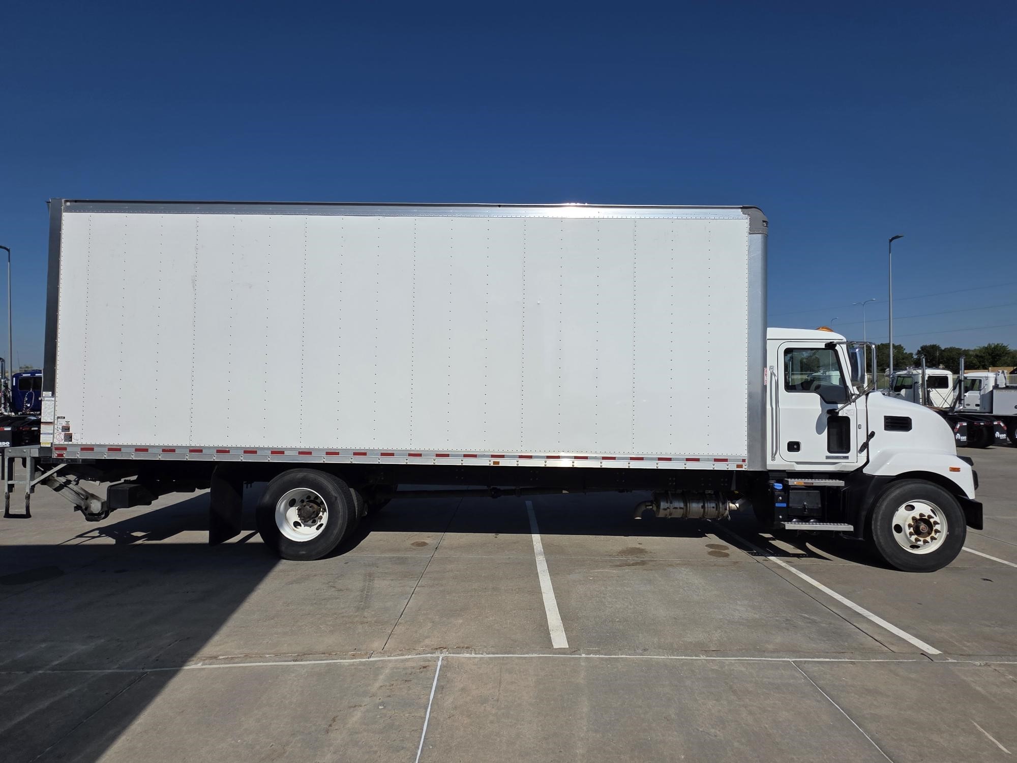 2022 MACK MD6 - image 6 of 6