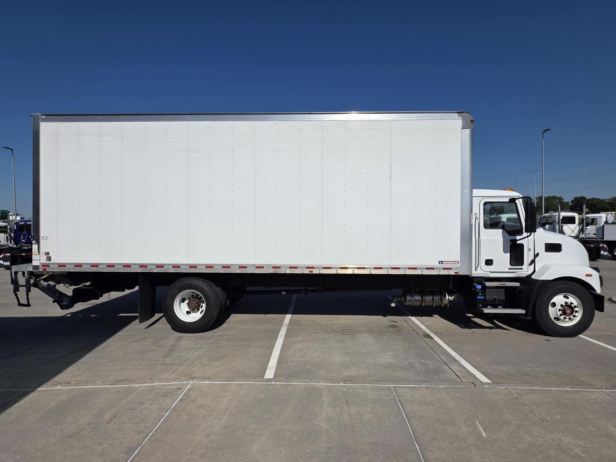 2022 MACK MD6 - image 6 of 6