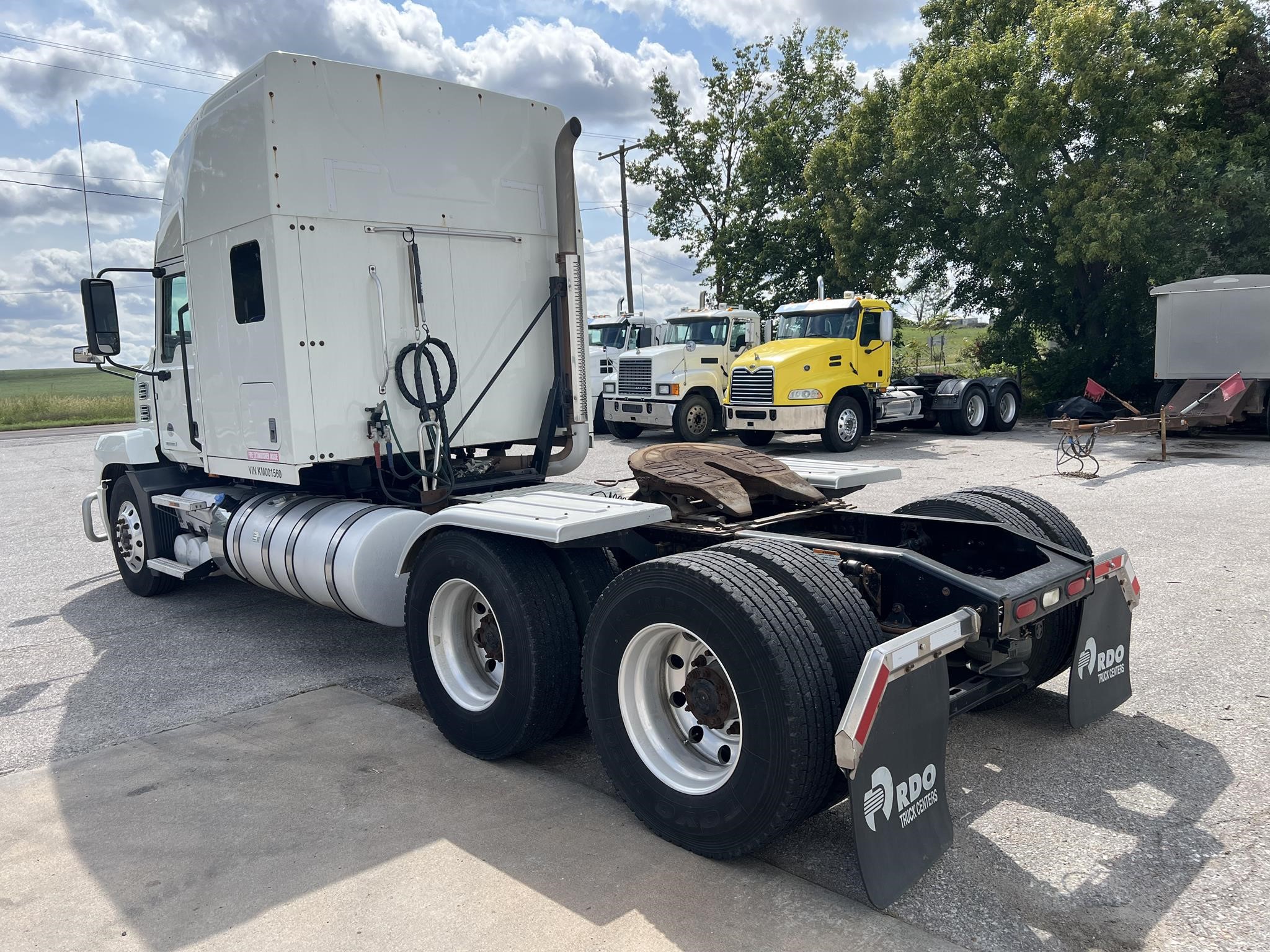 2019 MACK ANTHEM 64T - image 3 of 6