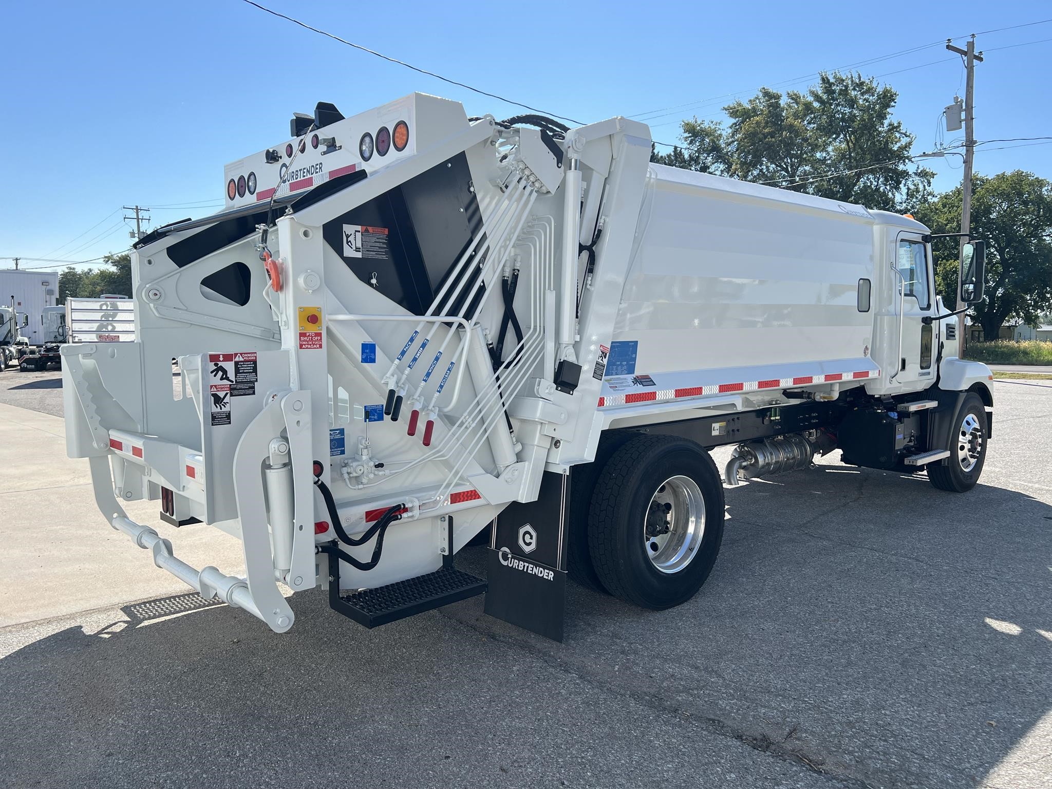 2026 MACK MD7 - image 5 of 6