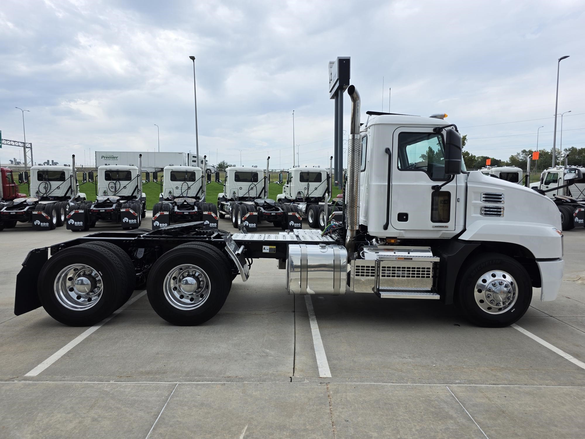 2023 MACK ANTHEM 64T - image 6 of 6