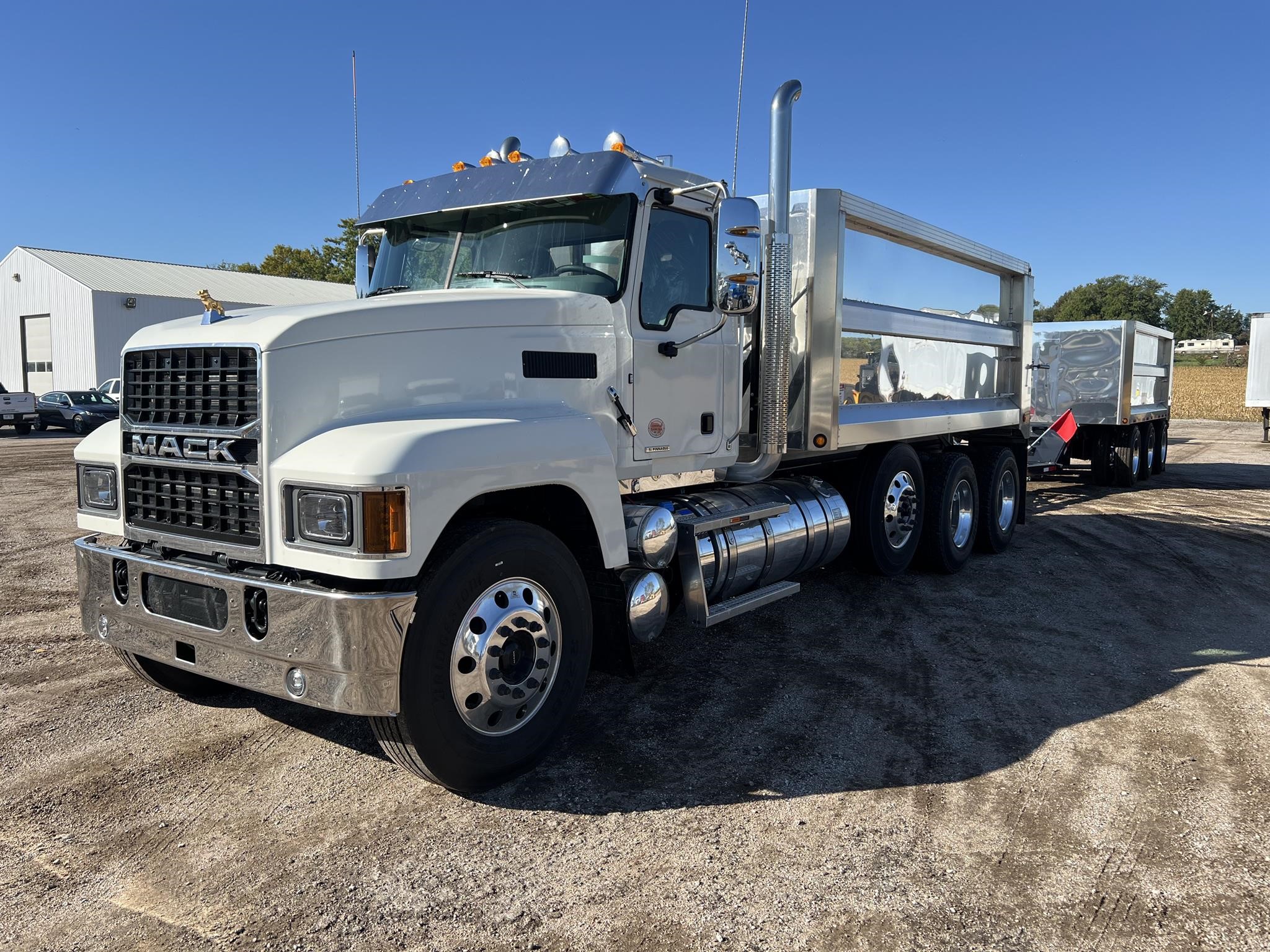 2026 MACK PINNACLE 64R - image 1 of 6