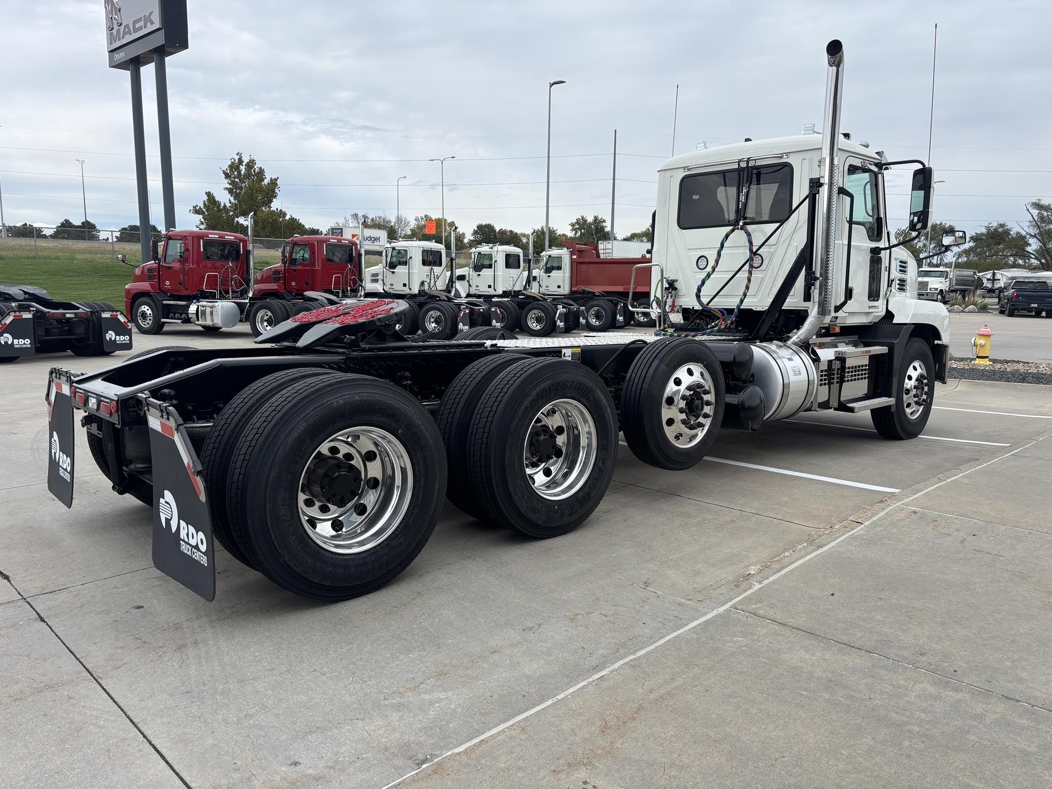 2026 MACK ANTHEM 84T 2026 MACK ANTHEM 84T - image 5 of 6