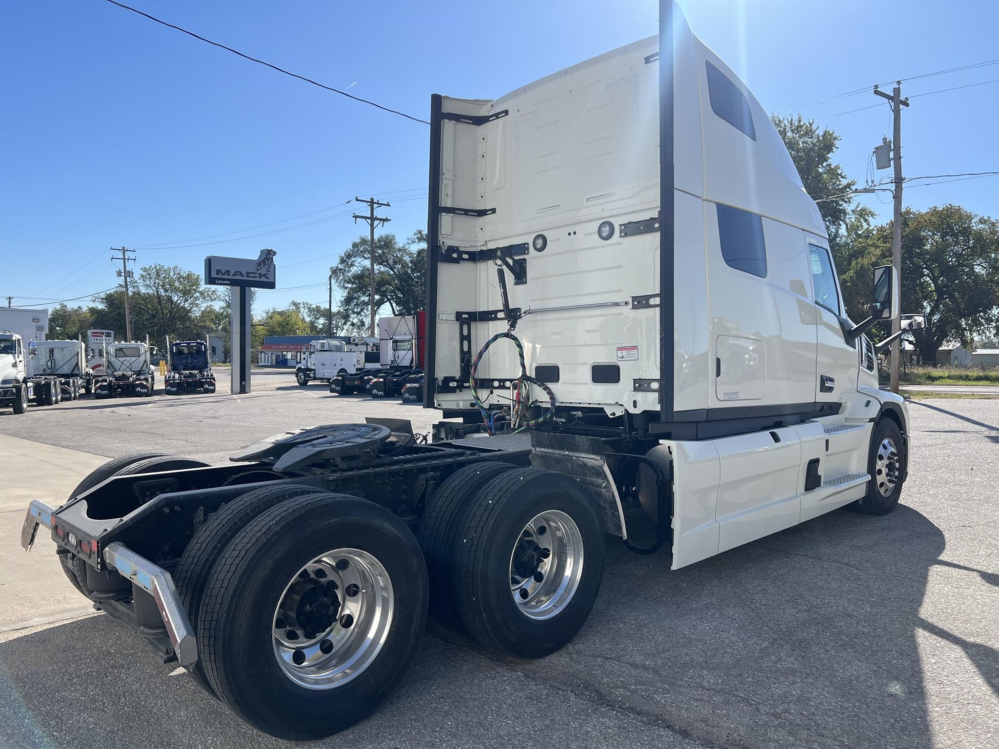2026 MACK PIONEER 64T 2026 MACK PIONEER 64T - image 5 of 6