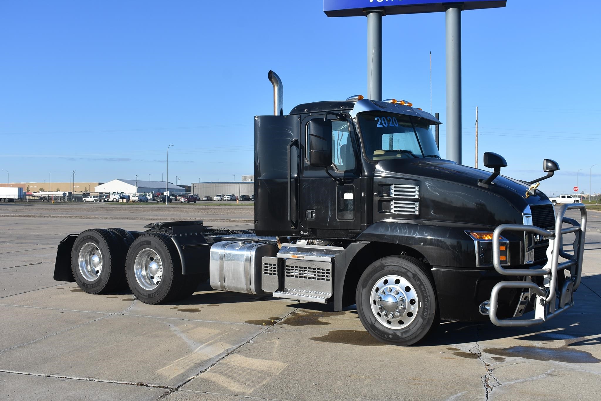 2020 MACK ANTHEM 64T 2020 MACK ANTHEM 64T - image 2 of 6