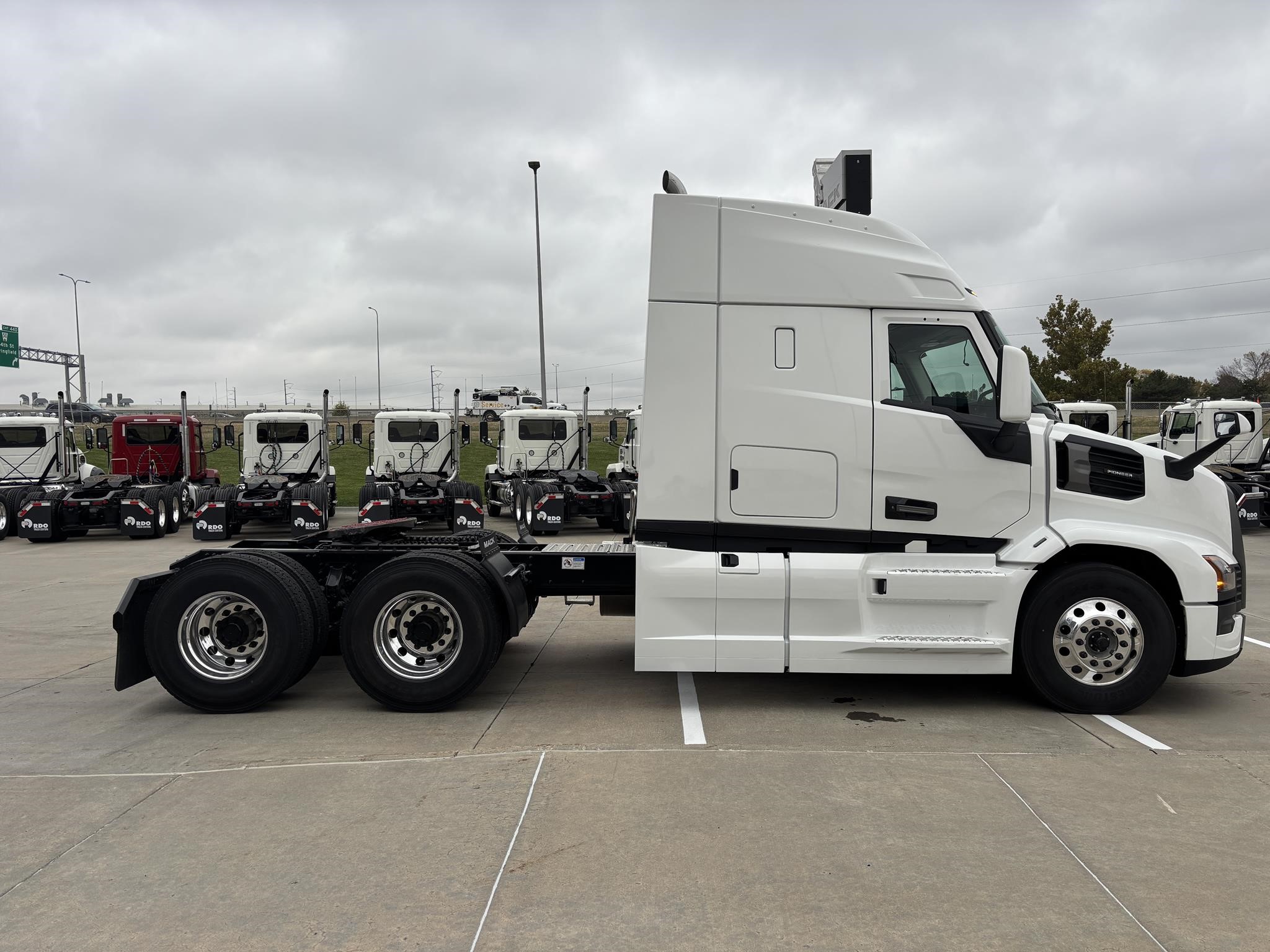 2026 MACK PIONEER 64T 2026 MACK PIONEER 64T - image 6 of 6