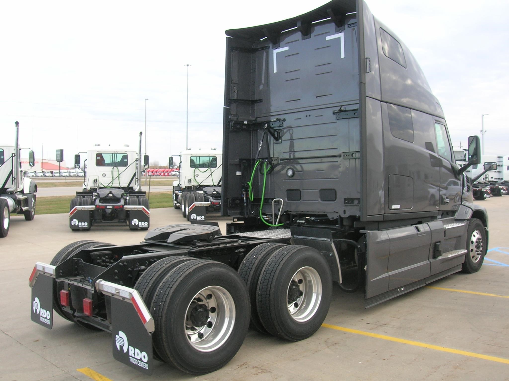 2026 MACK PIONEER 64T 2026 MACK PIONEER 64T - image 5 of 6