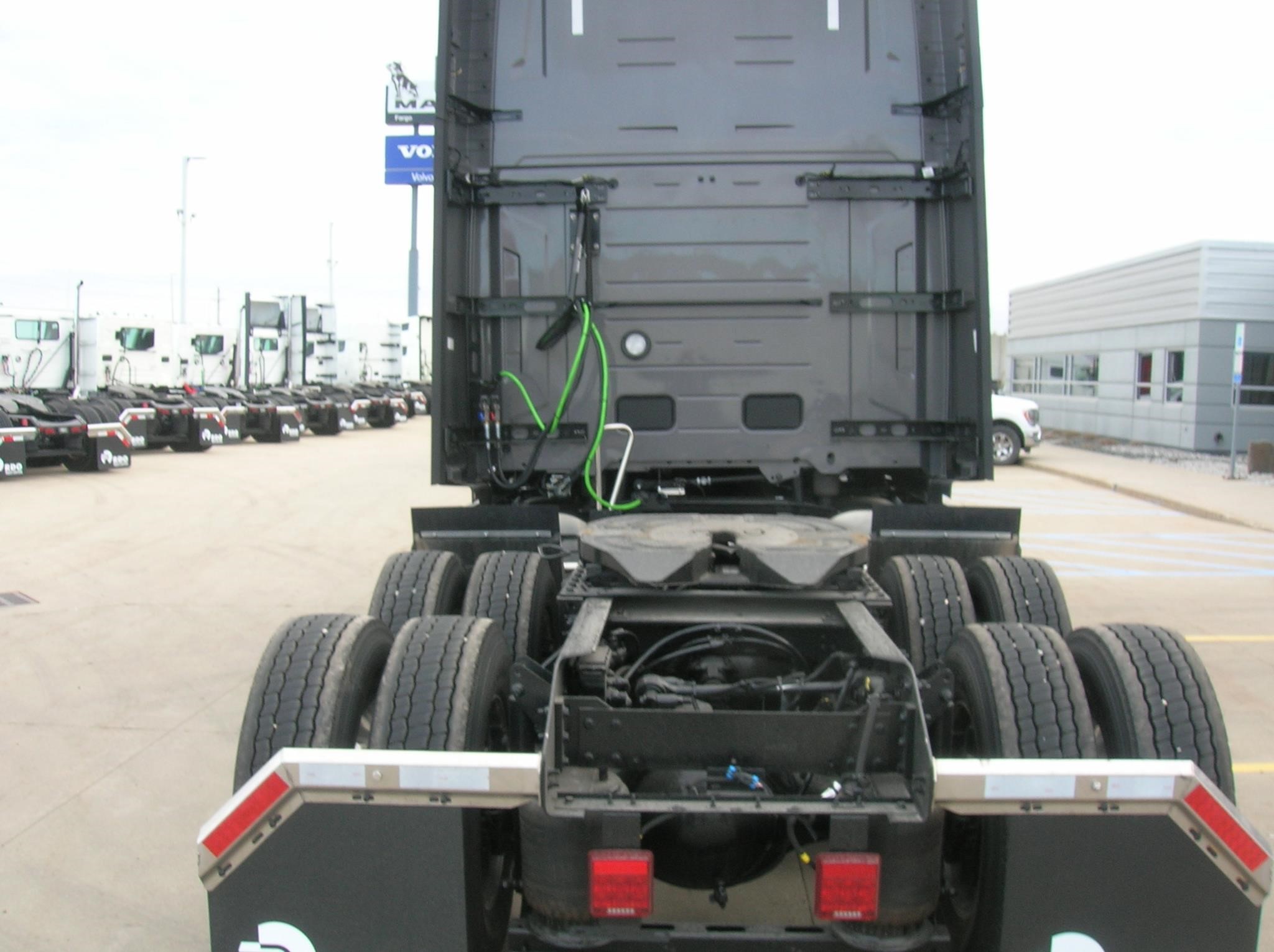 2026 MACK PIONEER 64T 2026 MACK PIONEER 64T - image 6 of 6