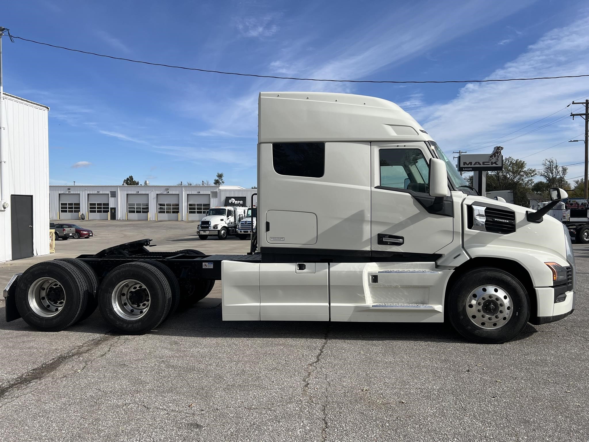 2026 MACK PIONEER 64T 2026 MACK PIONEER 64T - image 6 of 6