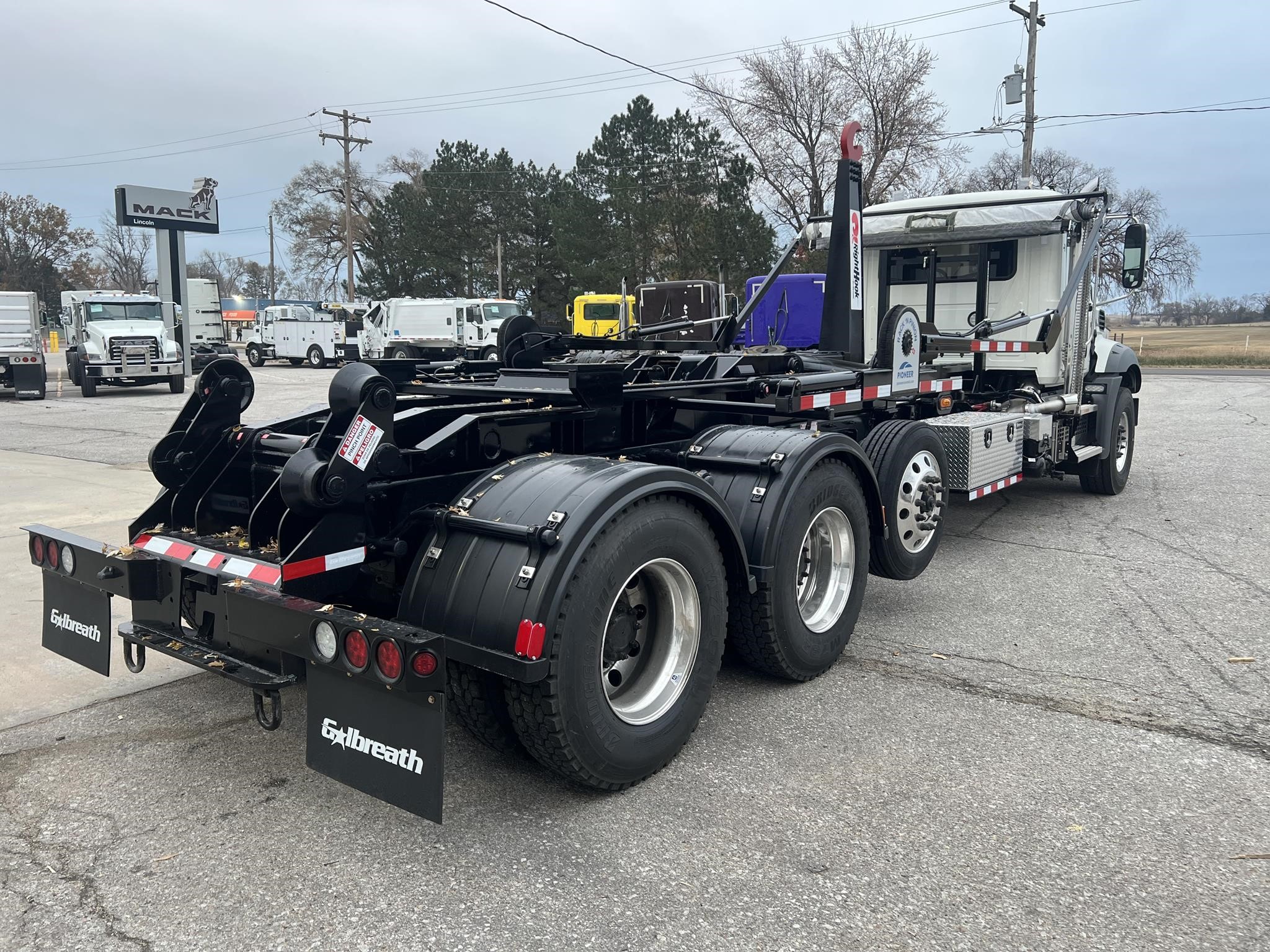 2026 MACK GRANITE 84BR 2026 MACK GRANITE 84BR - image 5 of 6