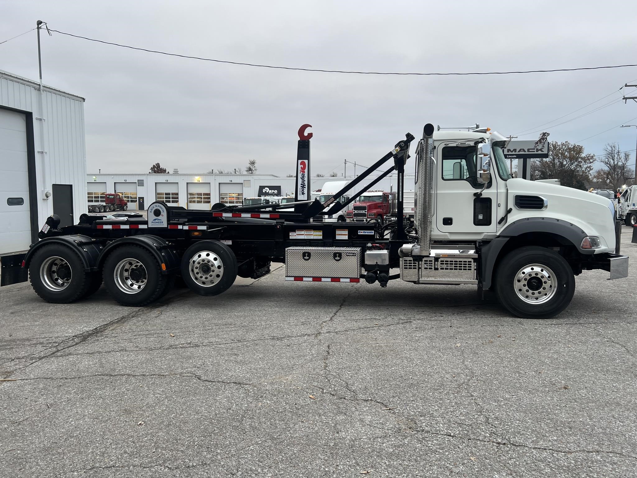 2026 MACK GRANITE 84BR 2026 MACK GRANITE 84BR - image 6 of 6