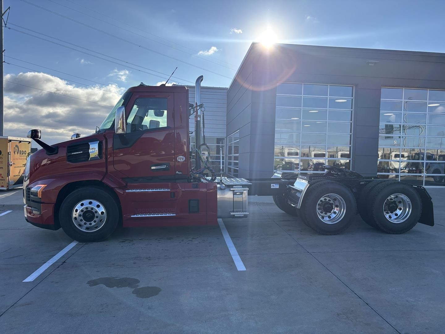 2026 MACK PIONEER 64T 2026 MACK PIONEER 64T - image 2 of 6