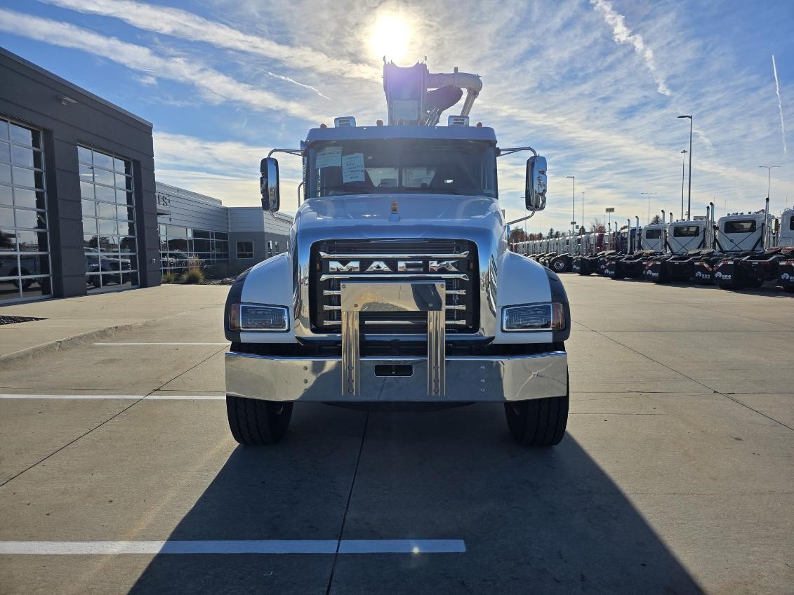 2026 MACK GRANITE 64BR 2026 MACK GRANITE 64BR - image 2 of 6