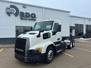 2026 MACK PIONEER 64T 10025309205