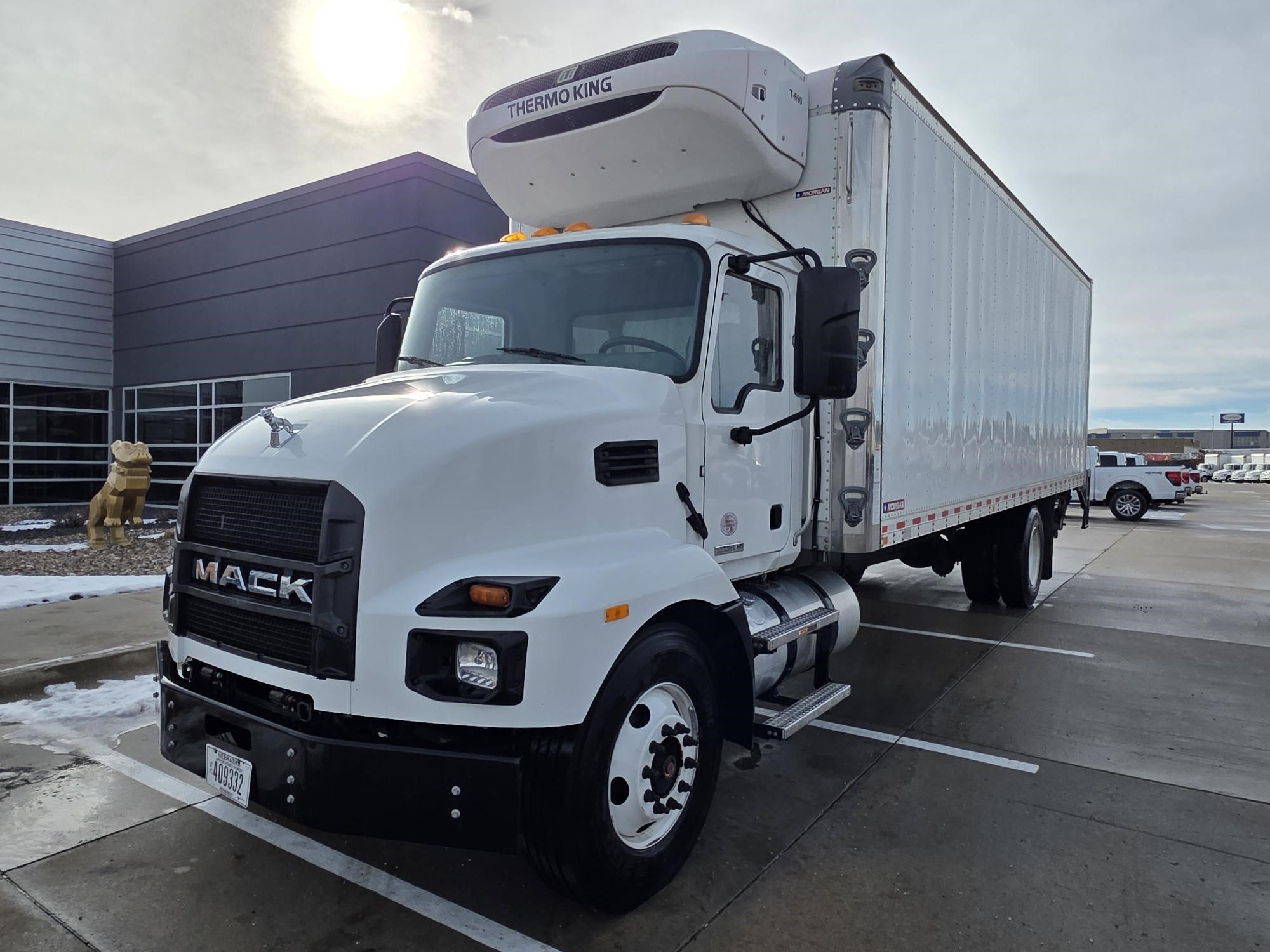 2022 MACK MD6 - image 1 of 6