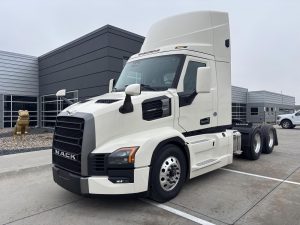 2026 MACK PIONEER 64T 10028000448