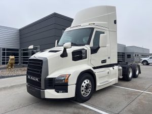 2026 MACK PIONEER 64T 10028000448