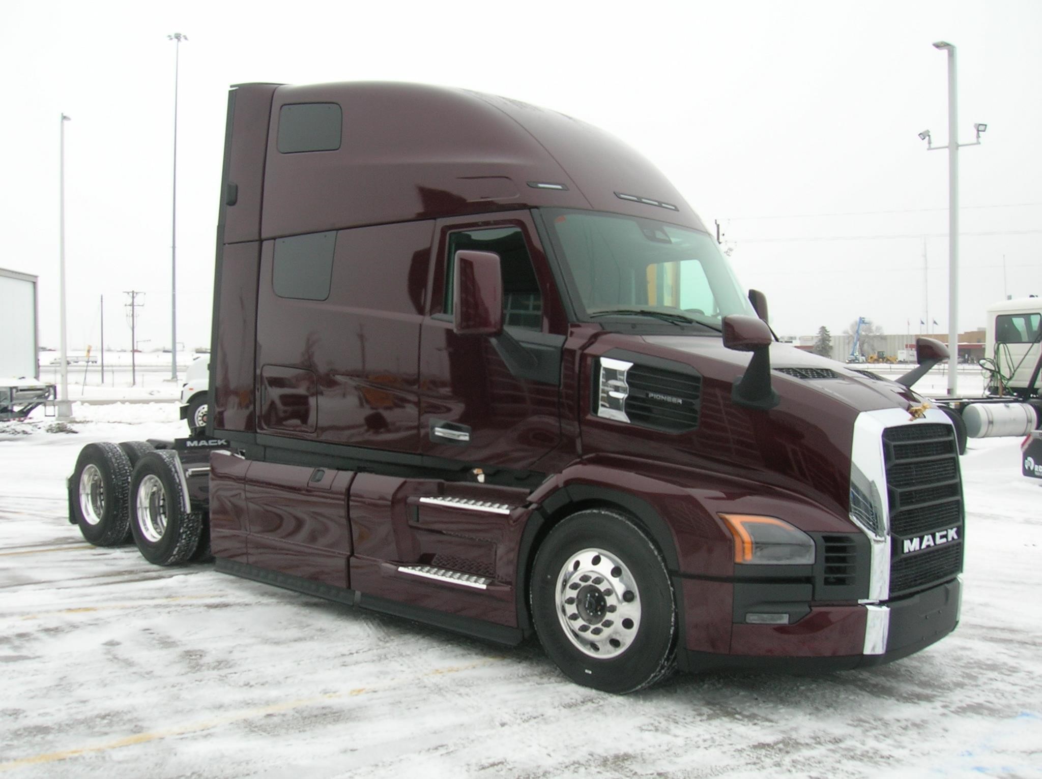 2026 MACK PIONEER 64T 2026 MACK PIONEER 64T - image 3 of 6