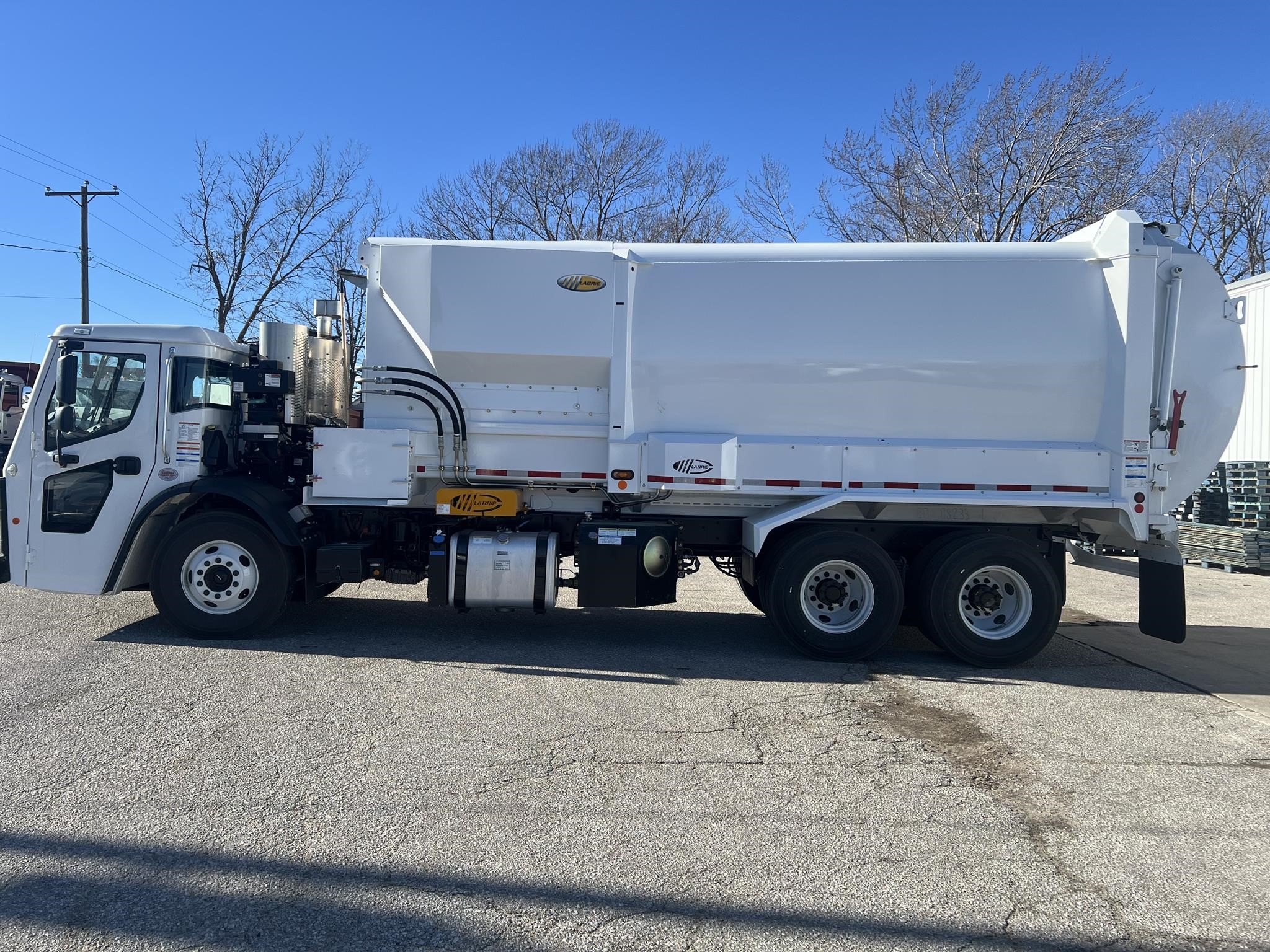 2026 MACK LR64R - image 2 of 6