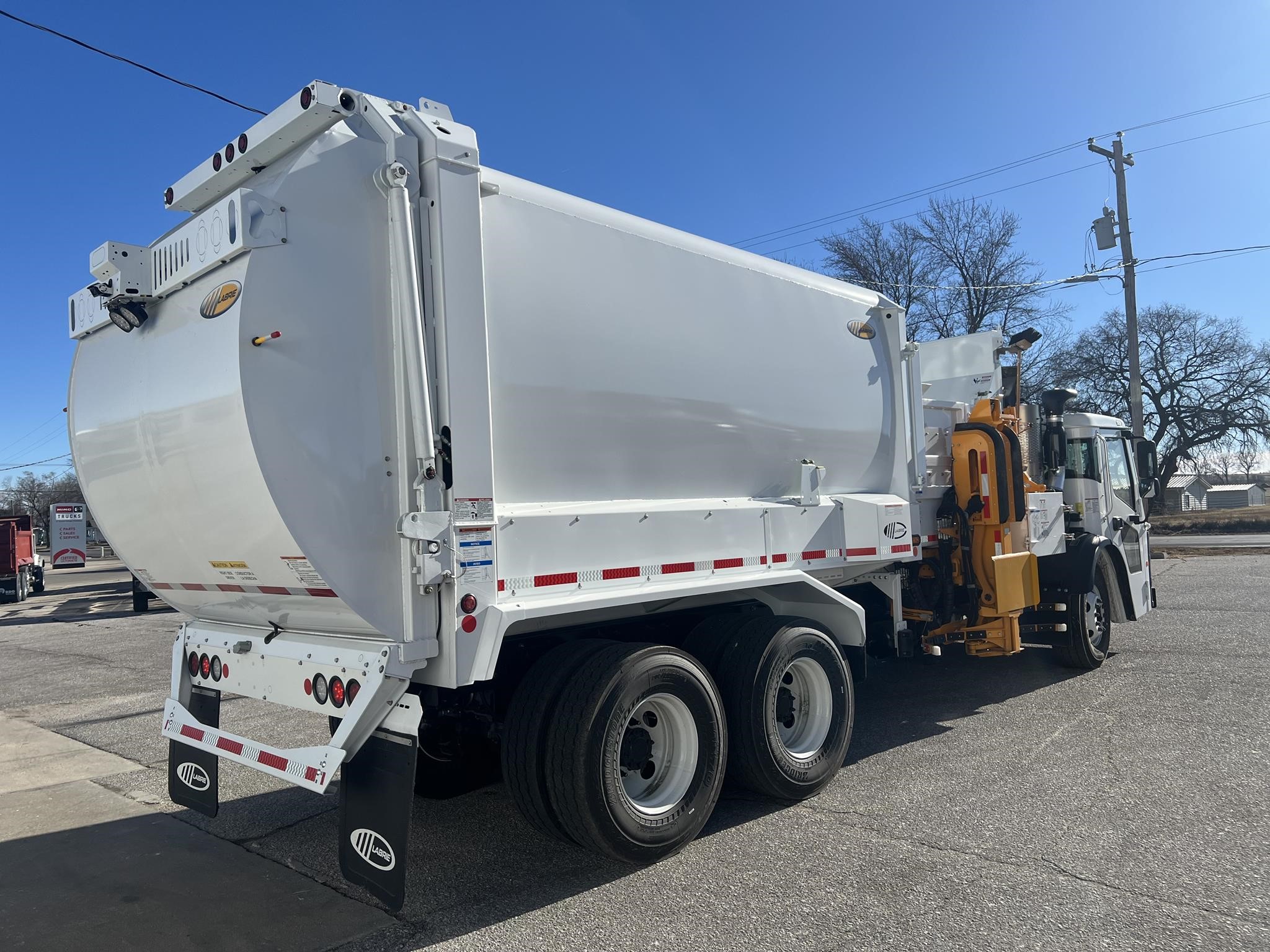 2026 MACK LR64R - image 5 of 6