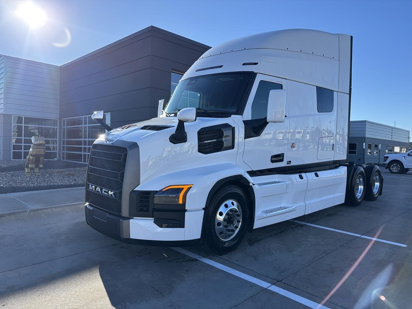 2026 MACK PIONEER 64T - image 1 of 6