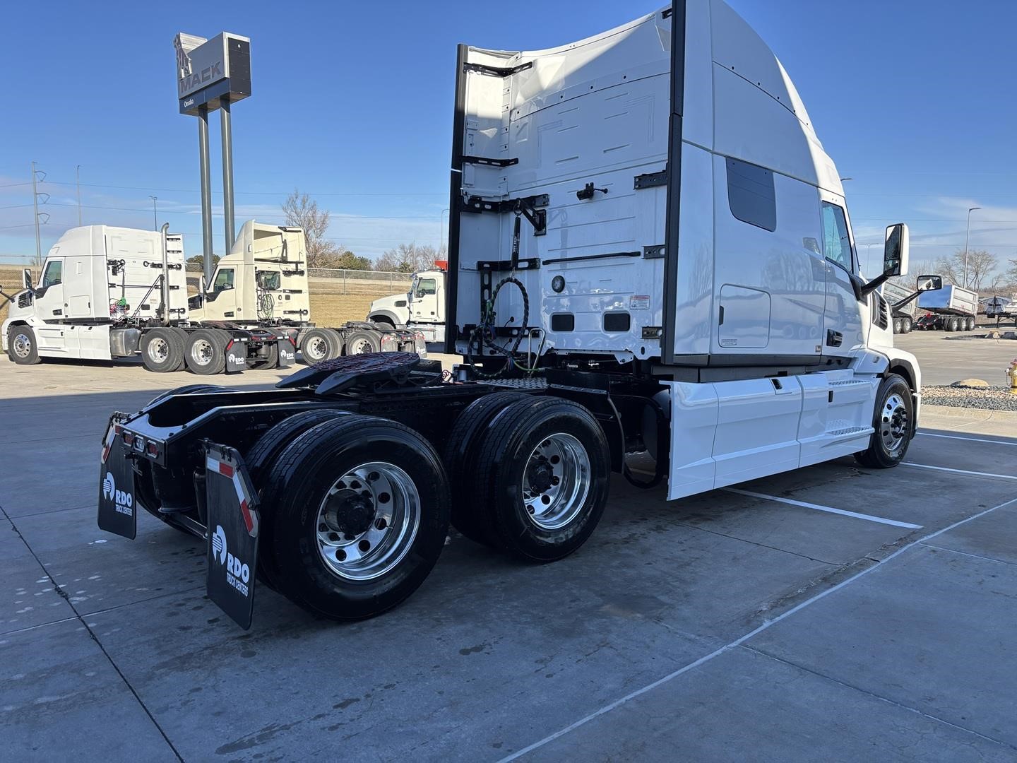 2026 MACK PIONEER 64T - image 5 of 6