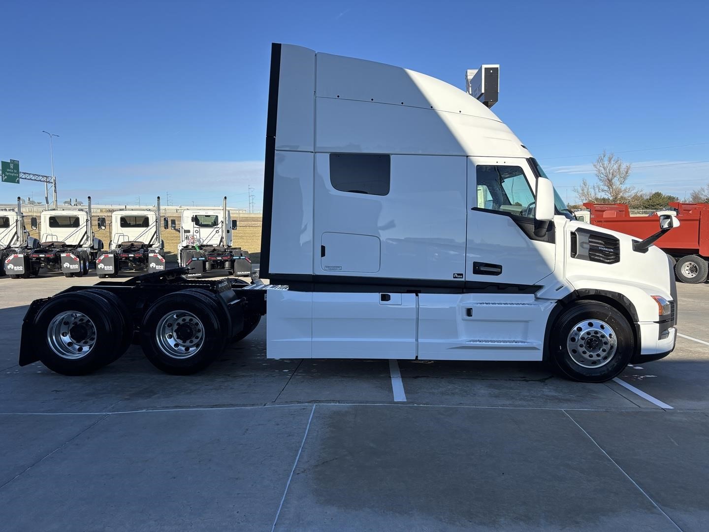 2026 MACK PIONEER 64T - image 6 of 6