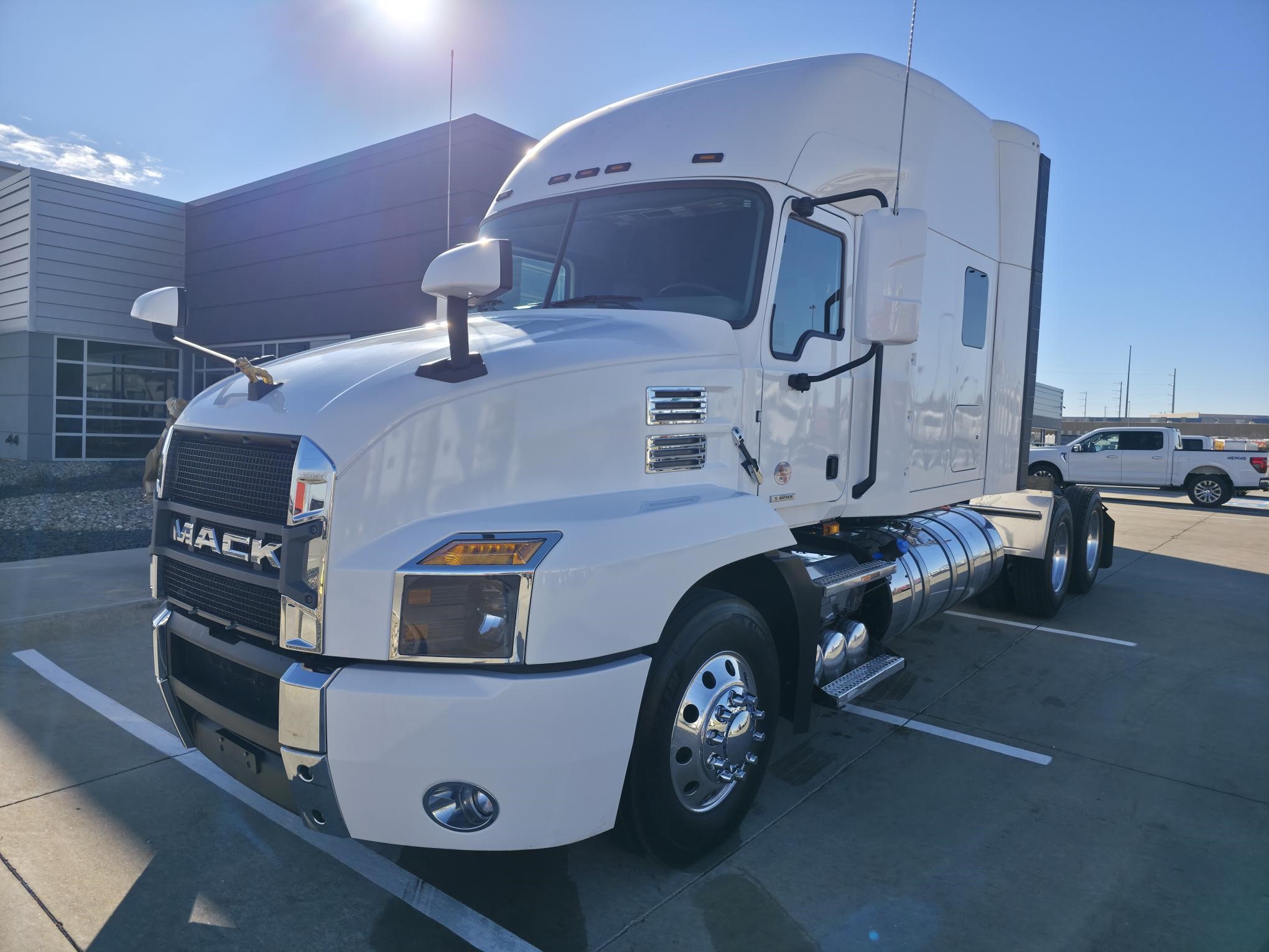 2024 MACK ANTHEM 64T - image 1 of 6