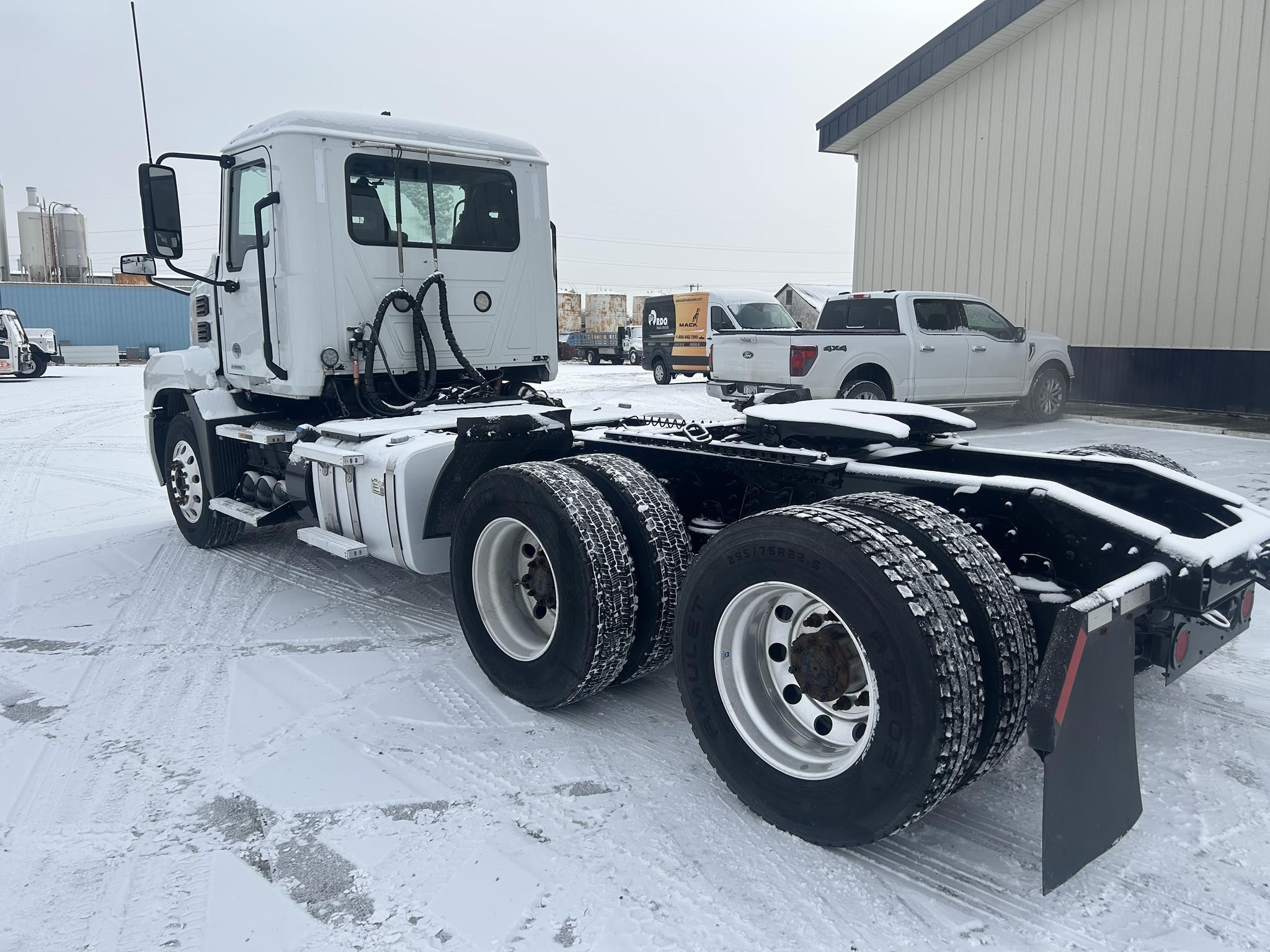 2020 MACK ANTHEM 64T - image 3 of 6