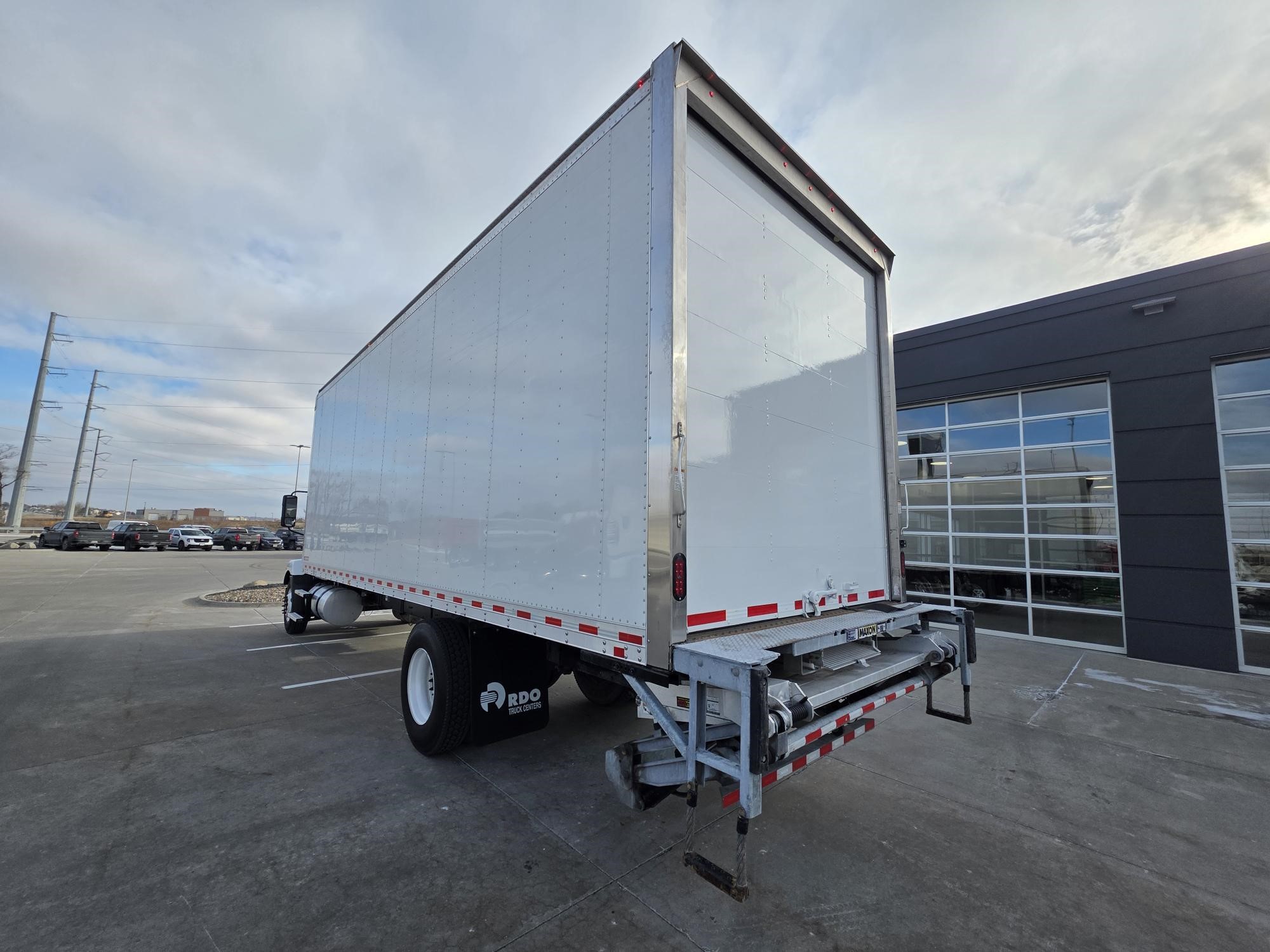 2022 MACK MD6 - image 3 of 6