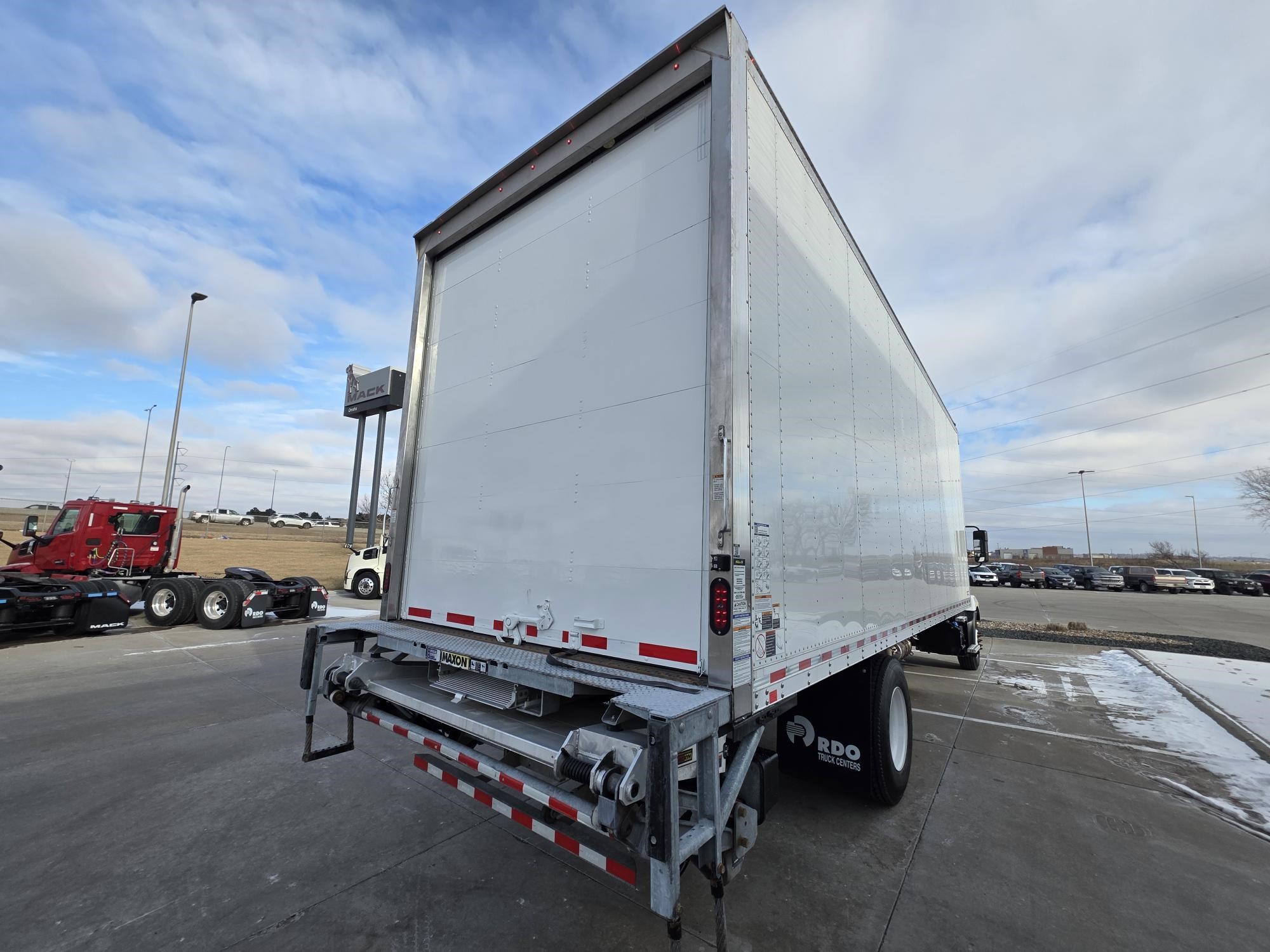 2022 MACK MD6 - image 5 of 6