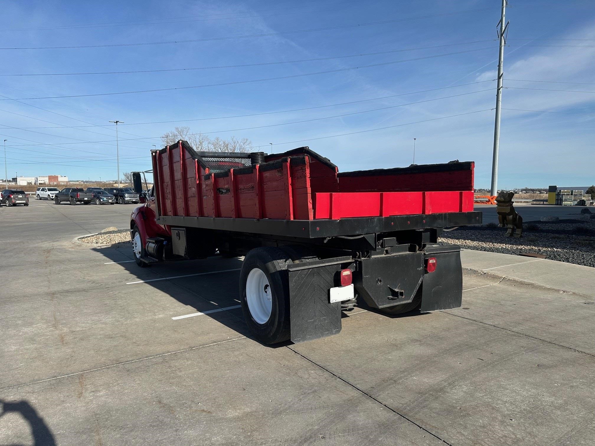 2011 FORD F650 SD - image 3 of 6