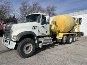 2008 MACK GRANITE GU713 11004568495