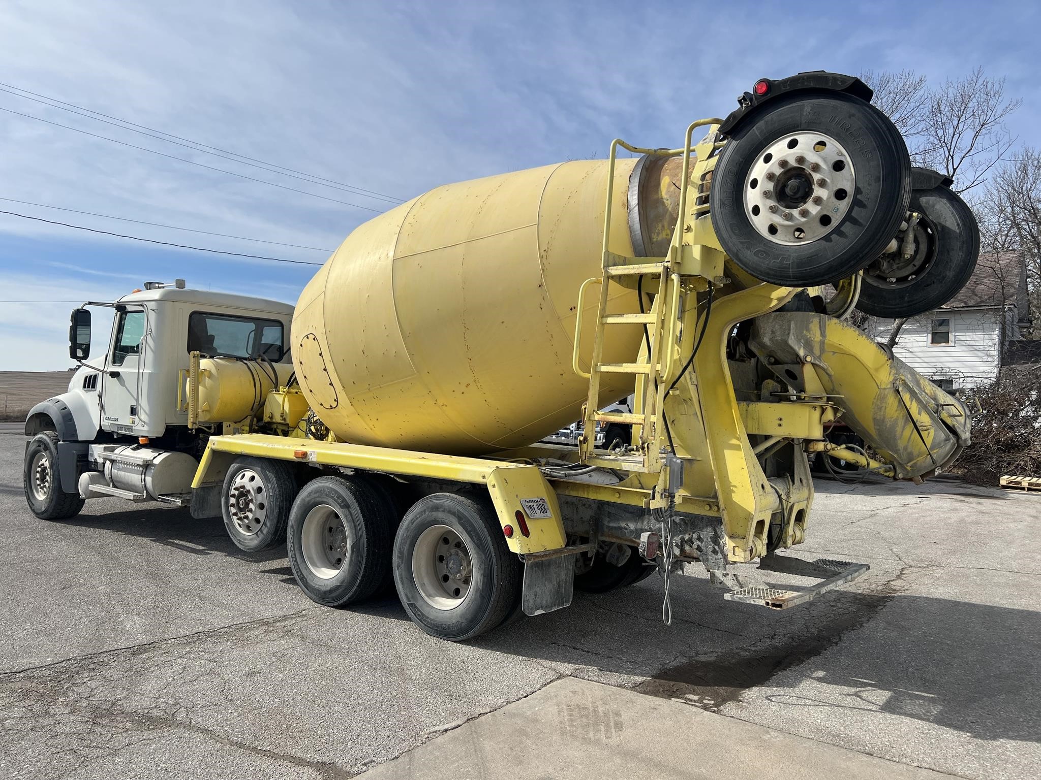 2008 MACK GRANITE GU713 - image 3 of 6