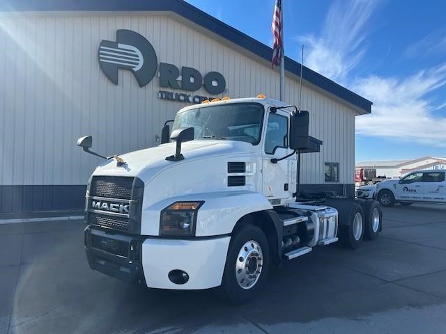 2020 MACK ANTHEM 64T 2020 MACK ANTHEM 64T - image 1 of 6