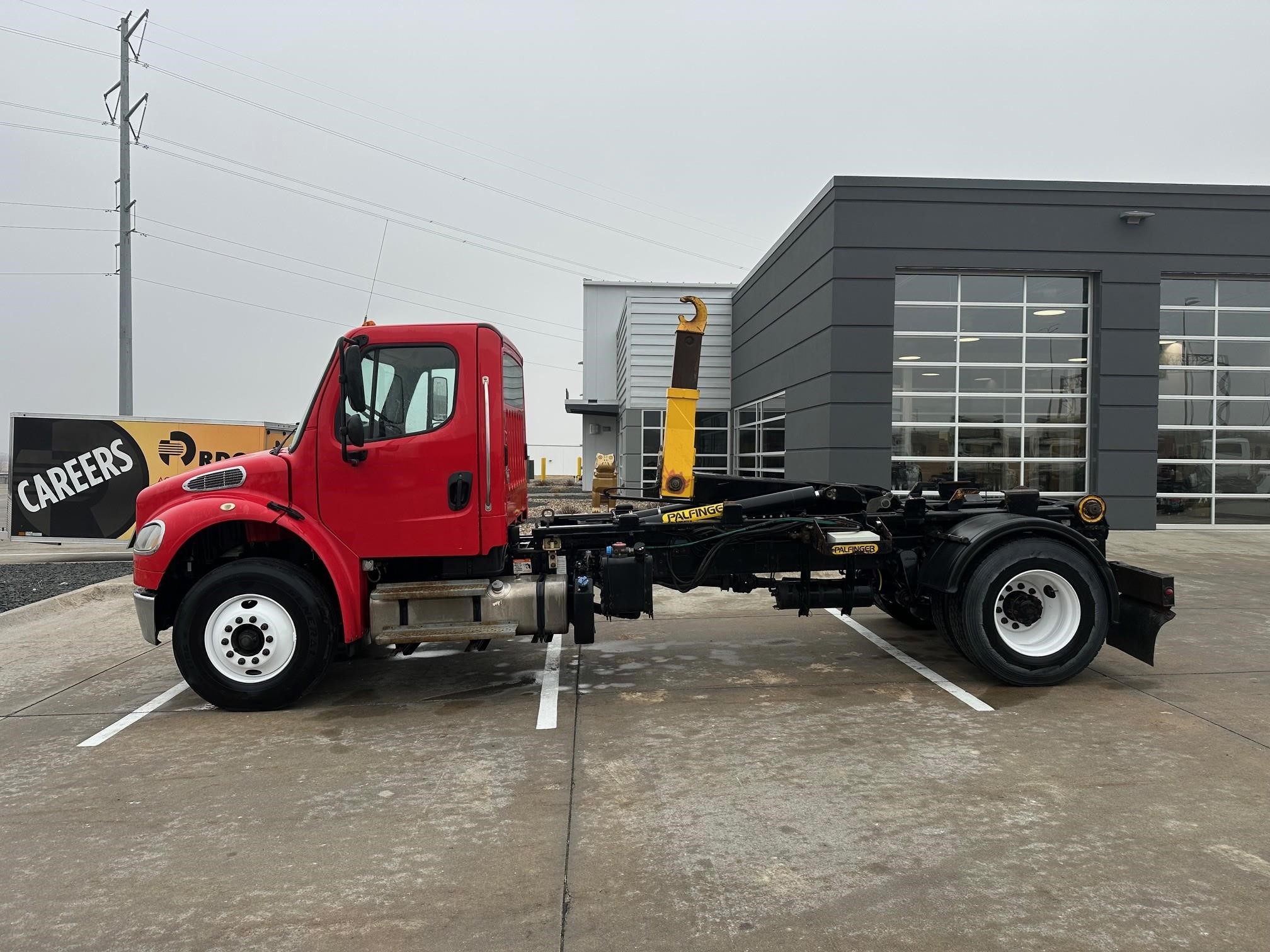 2019 Freightliner - image 2