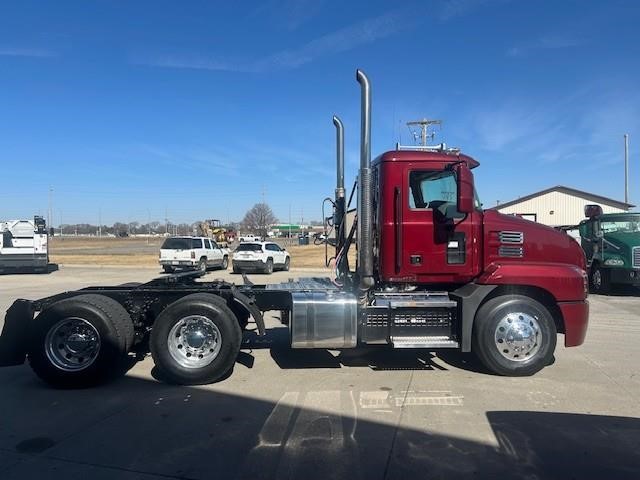 2020 MACK ANTHEM 64T - image 4 of 6