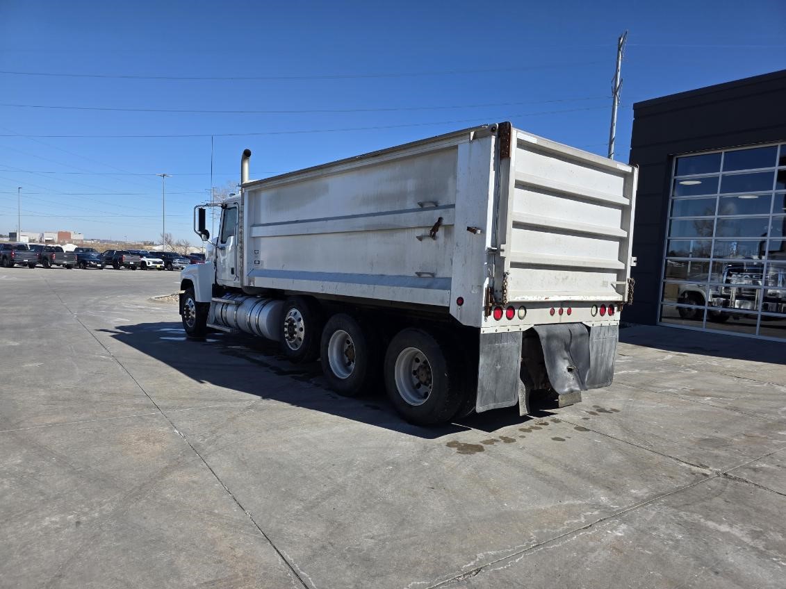 2012 MACK PINNACLE CHU613 2012 MACK PINNACLE CHU613 - image 3 of 6