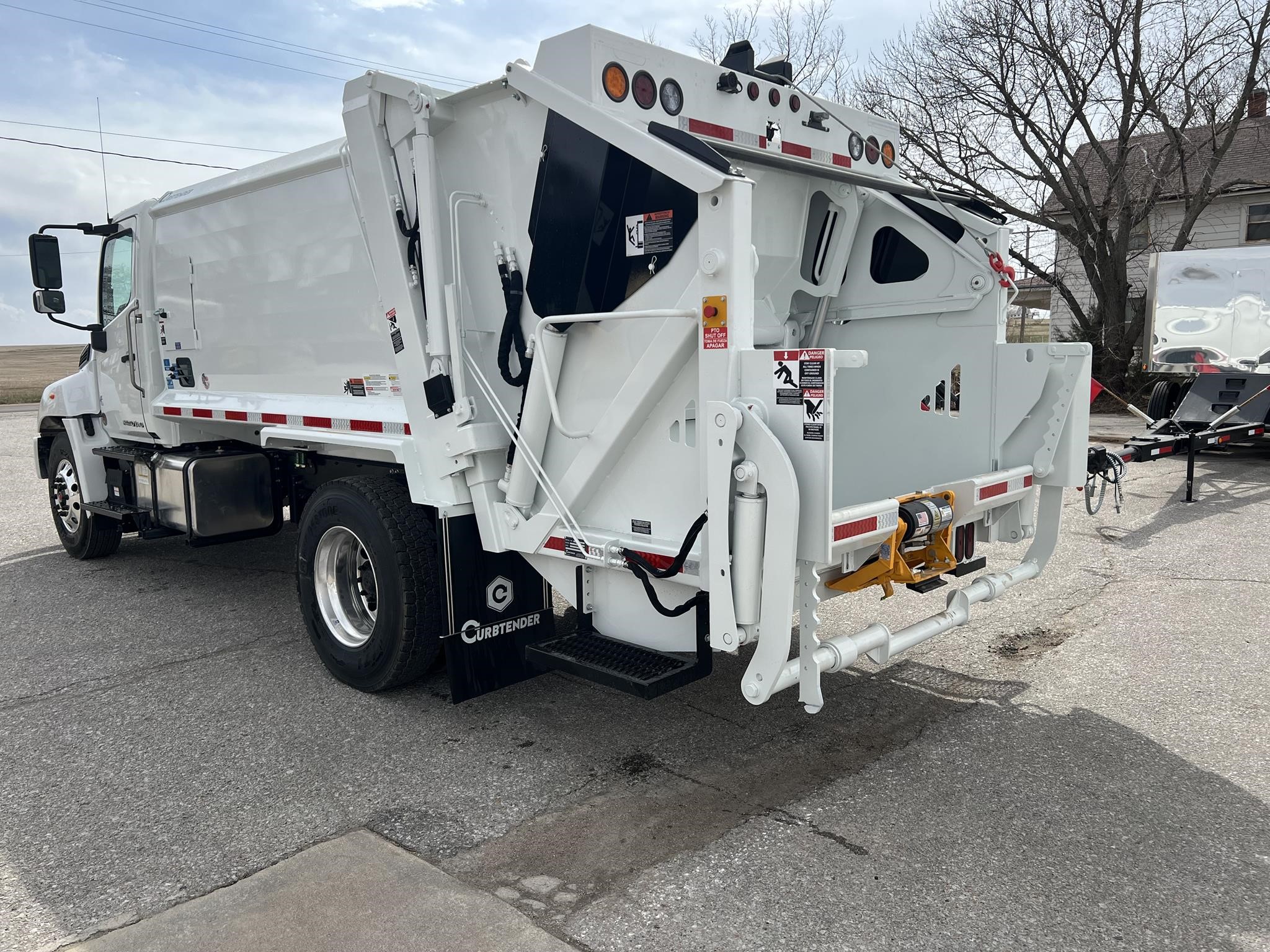 2026 HINO L7 2026 HINO L7 - image 3 of 6