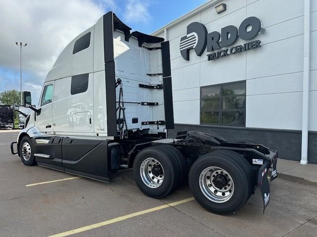 2026 VOLVO VNL64T860 - image 4 of 6