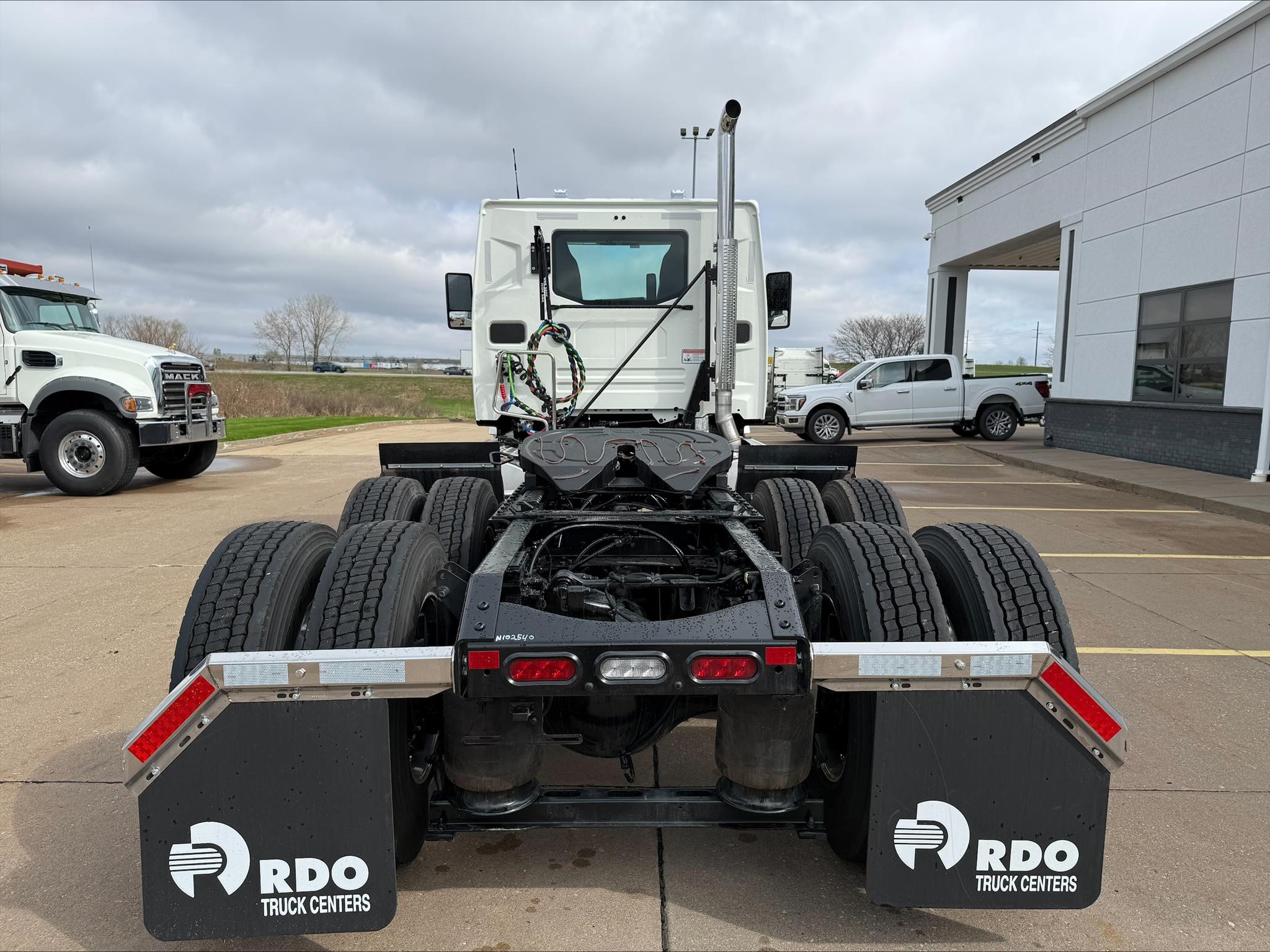 2027 MACK ANTHEM 64T - image 5 of 6