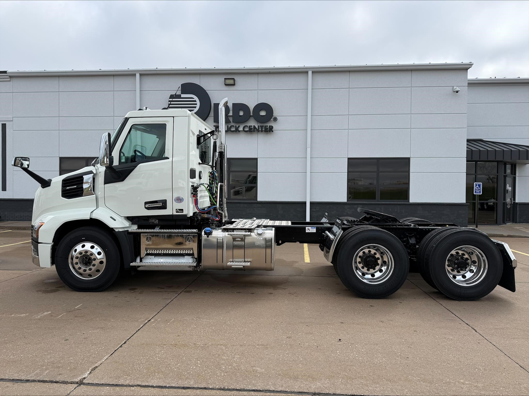 2027 MACK ANTHEM 64T - image 6 of 6