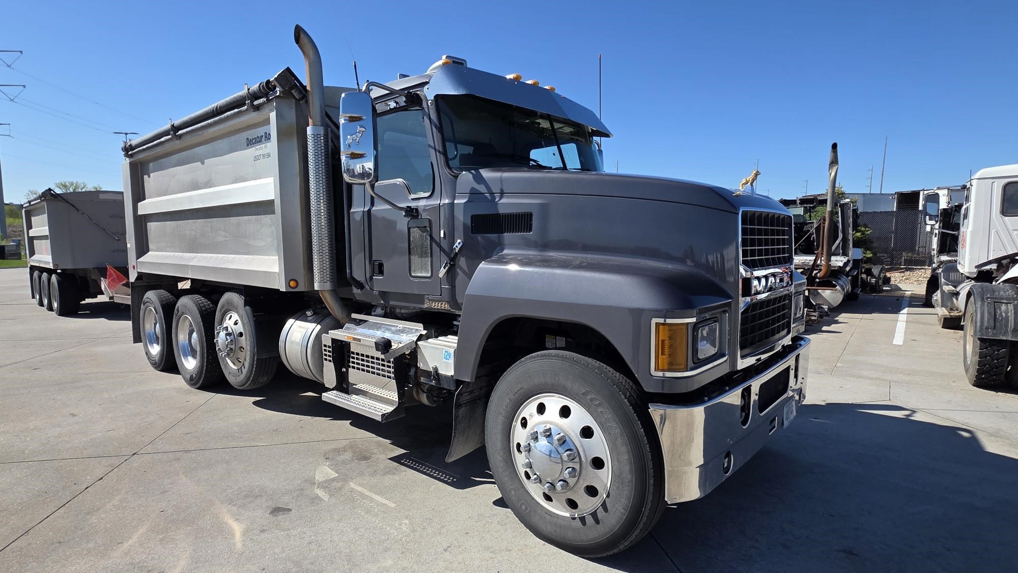 2021 MACK PINNACLE 64R - image 6 of 6
