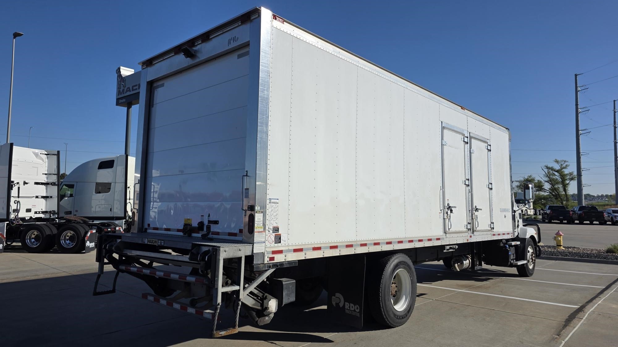 2021 MACK MD6 - image 5 of 6