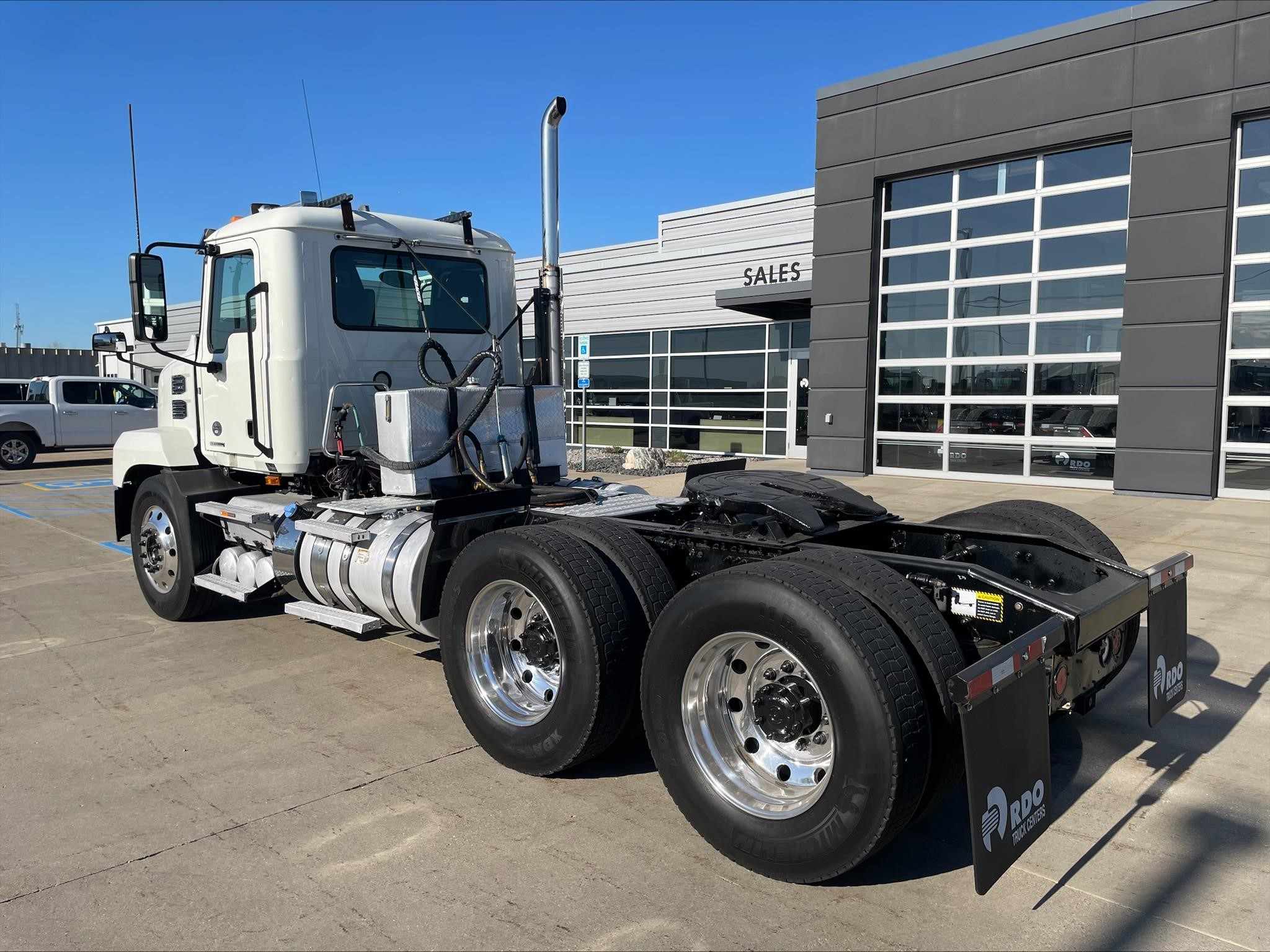 2021 MACK ANTHEM 64T - image 3 of 6