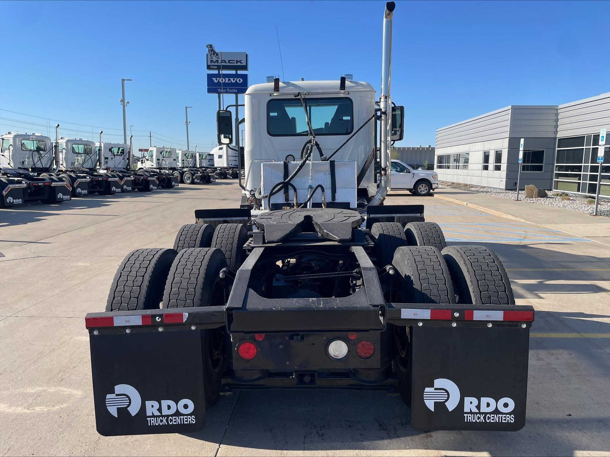 2021 MACK ANTHEM 64T - image 4 of 6
