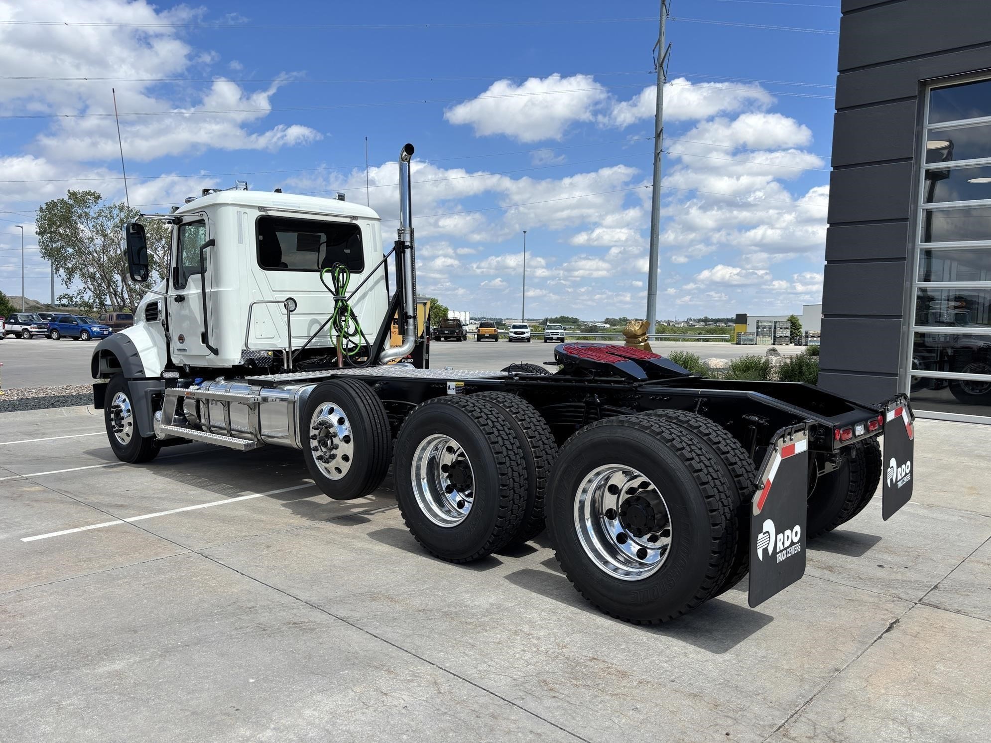 2027 MACK GRANITE 84FT - image 3 of 6